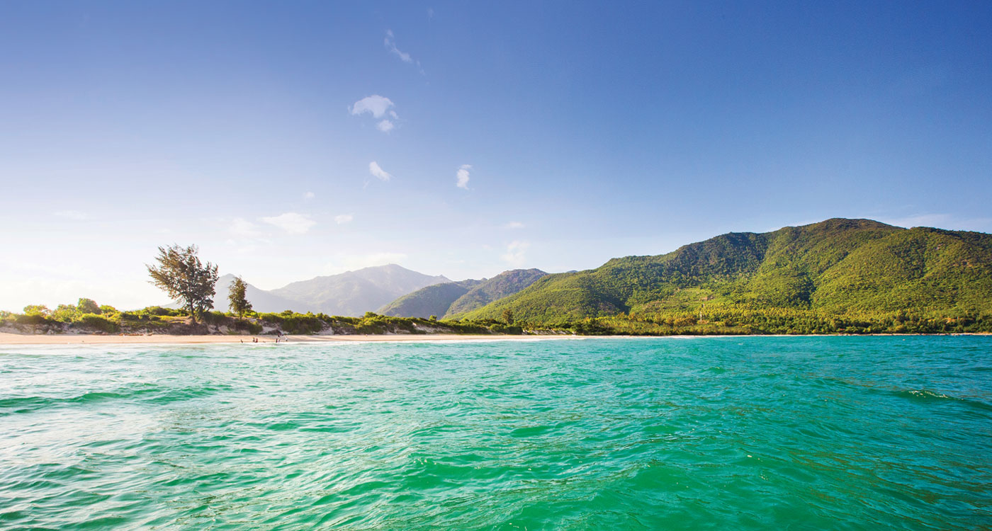 Tour Bình Ba 2N2Đ : Du Ngoạn Vịnh Cam Ranh